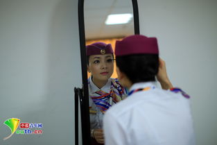 重慶禮儀訓練實拍 美女動花演繹鞠躬三角度，盡顯東方儀態之美